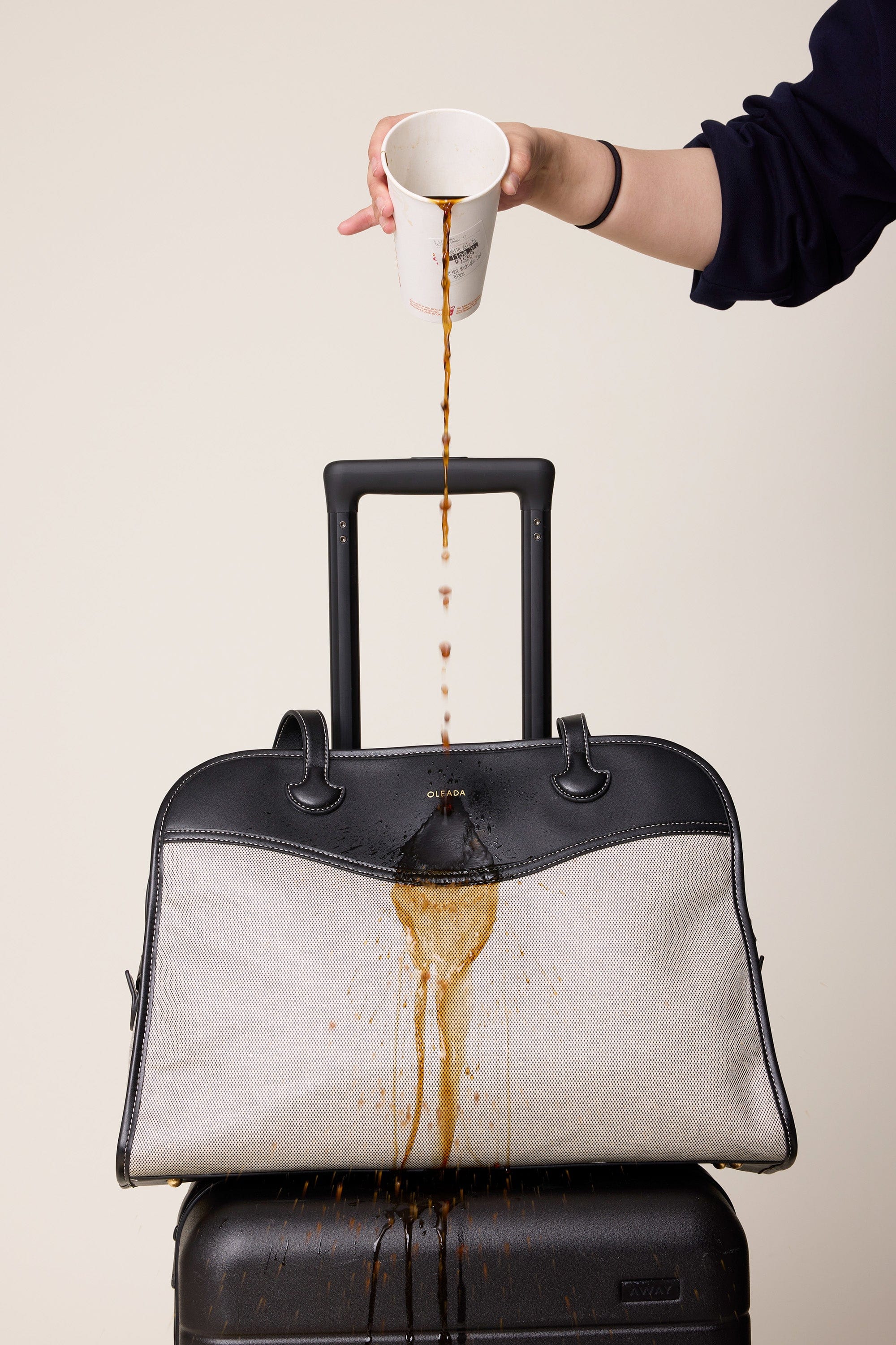 OLEADA NYC Women Work Bag > Leather Bag > Top Handle Handbag > Large Business Satchel > Fits Up To 16'' Laptops> Coast Portfolio Satchel