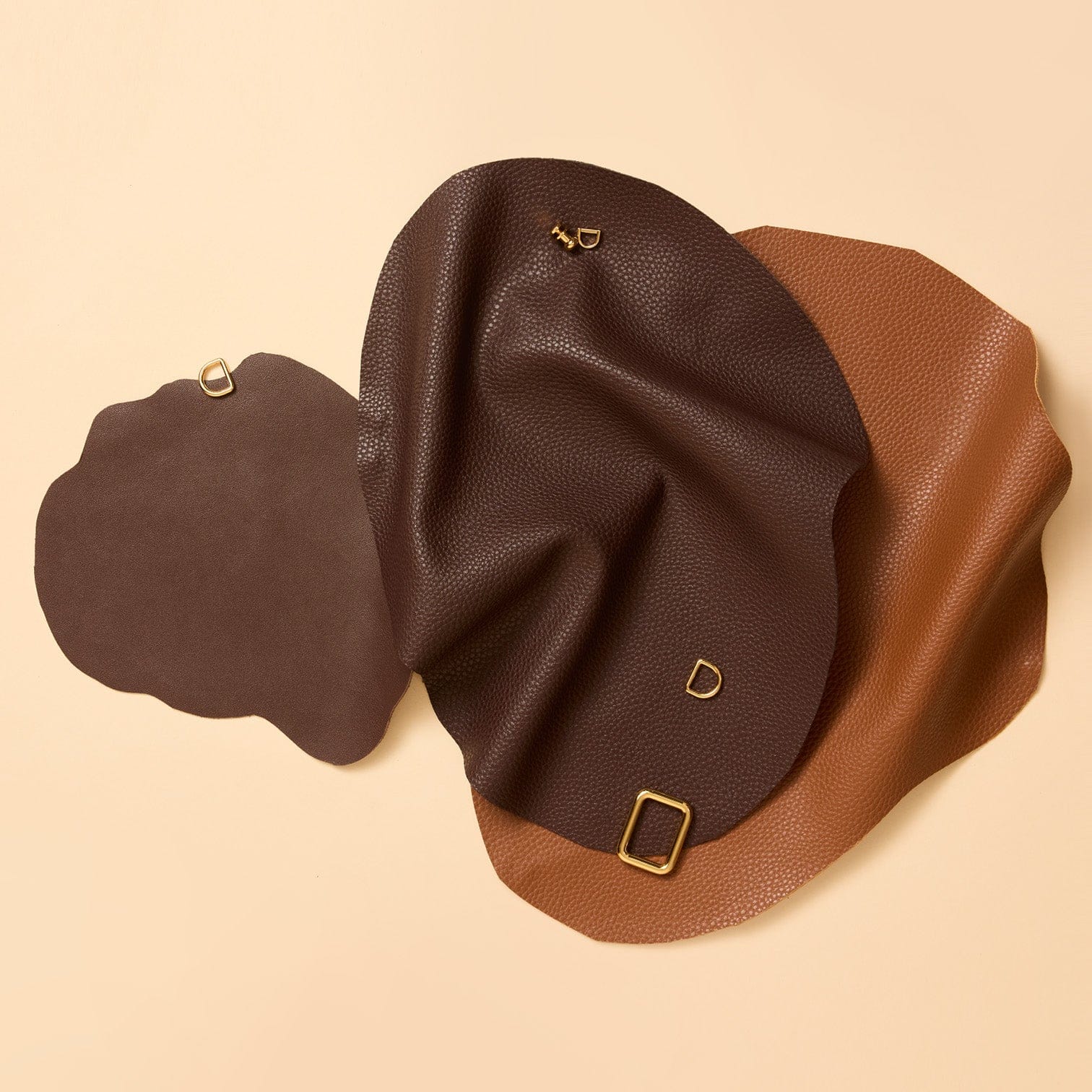 Shop Jet-set Passport Holder - OLEADA: Leather Passport Holder for