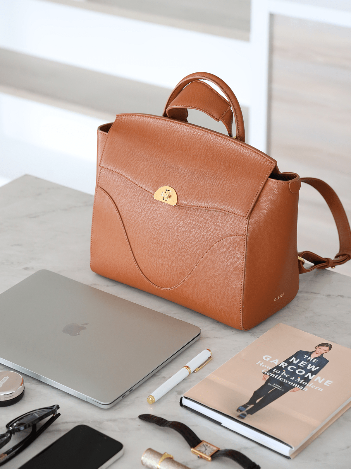 OLEADA Apparel and Accessories > Women > Work Bag > Leather Handbag > Travel Backpack for Business Wavia Bag Chestnut