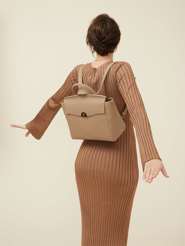 OLEADA Apparel and Accessories > Women > Work Bag > Leather Handbag > Travel Backpack for Business Wavia Bag Latte