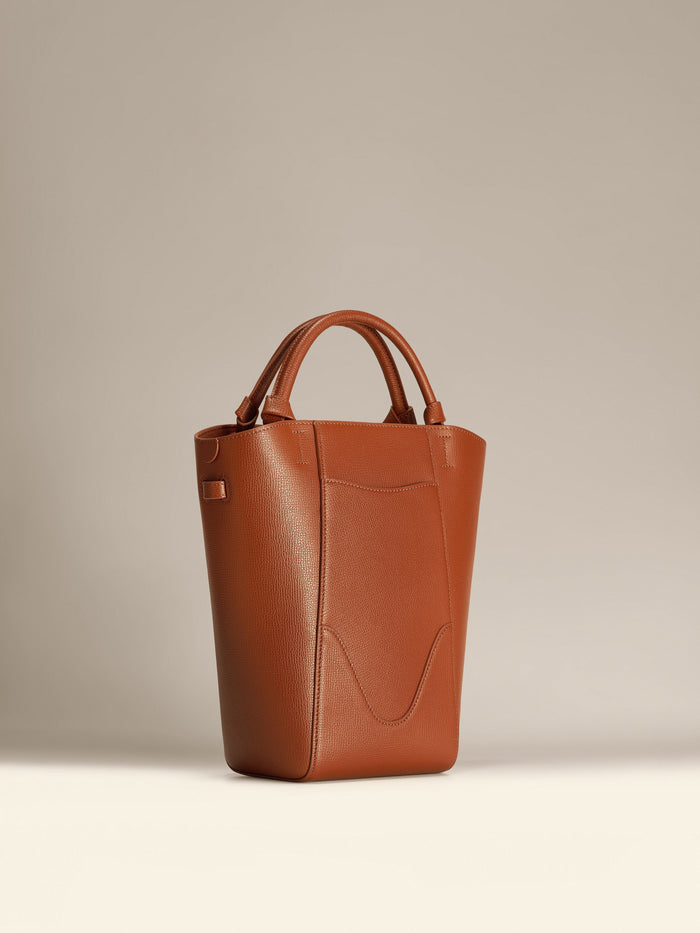 OLEADA Bucket Bag > Leather Tote Bag For Women > Compact Capacity Handbag > Convertible To Shoulder Bag > Tablet-friendly work bag Mini Marina Bucket Chestnut