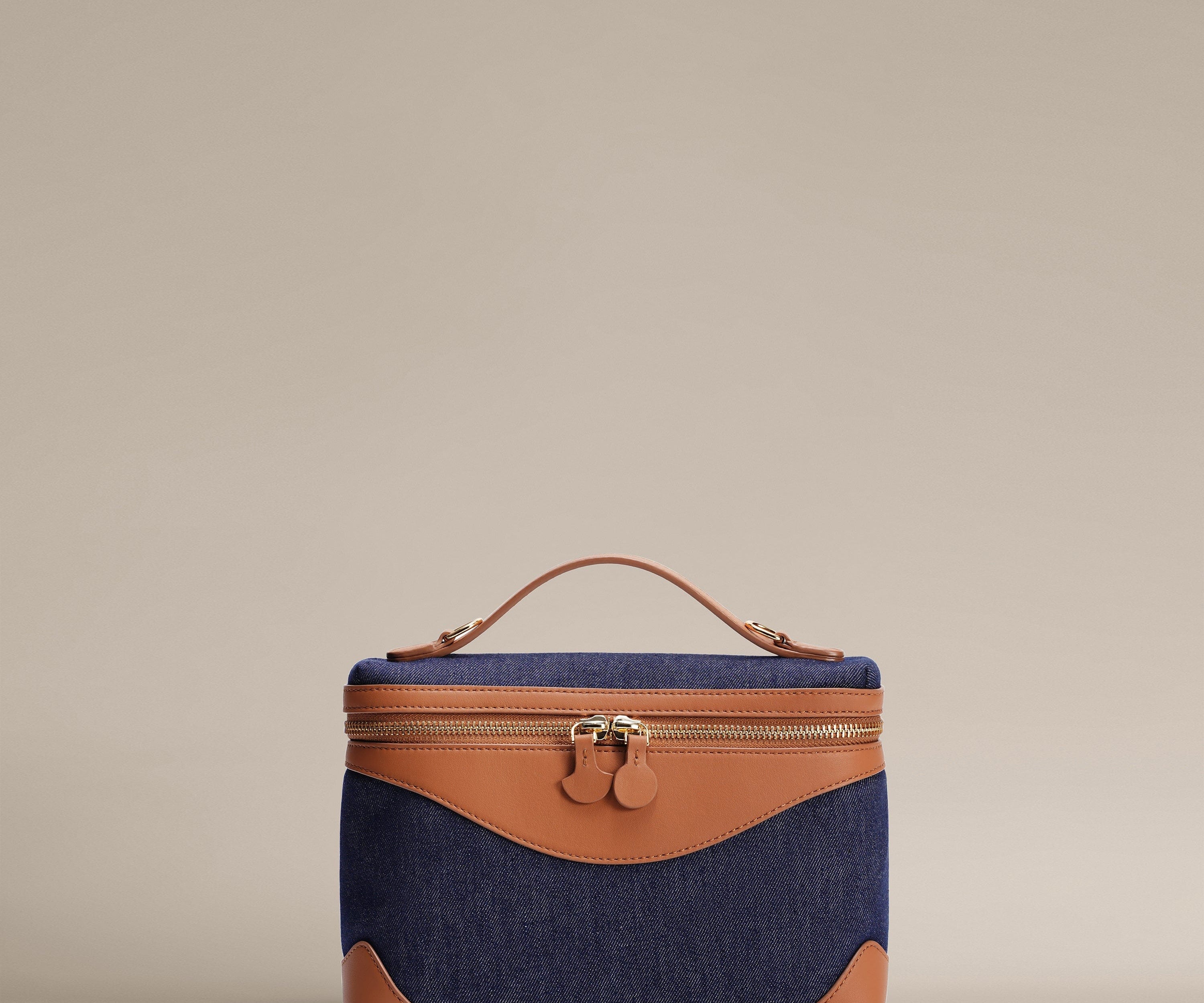 OLEADA Leather Handbag > Women Work Bag > Top Handle Bag > Shoulder Bag > Mini Bag Mini Anchor Bag NutsDenim