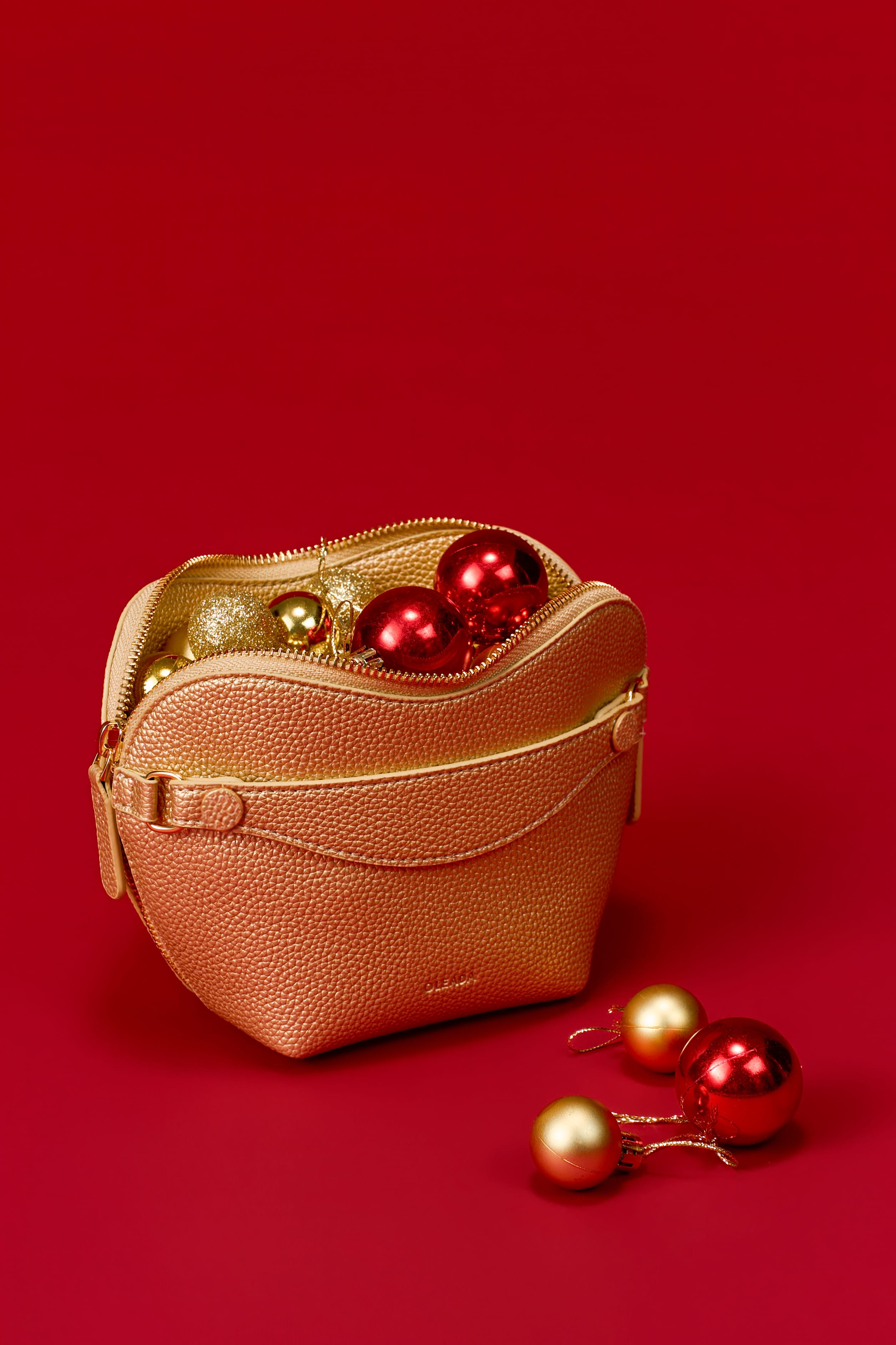 OLEADA NYC Apparel and Accessories > Women > Small Leather Goods > Leather Case Color_Gold The Love Pouch
