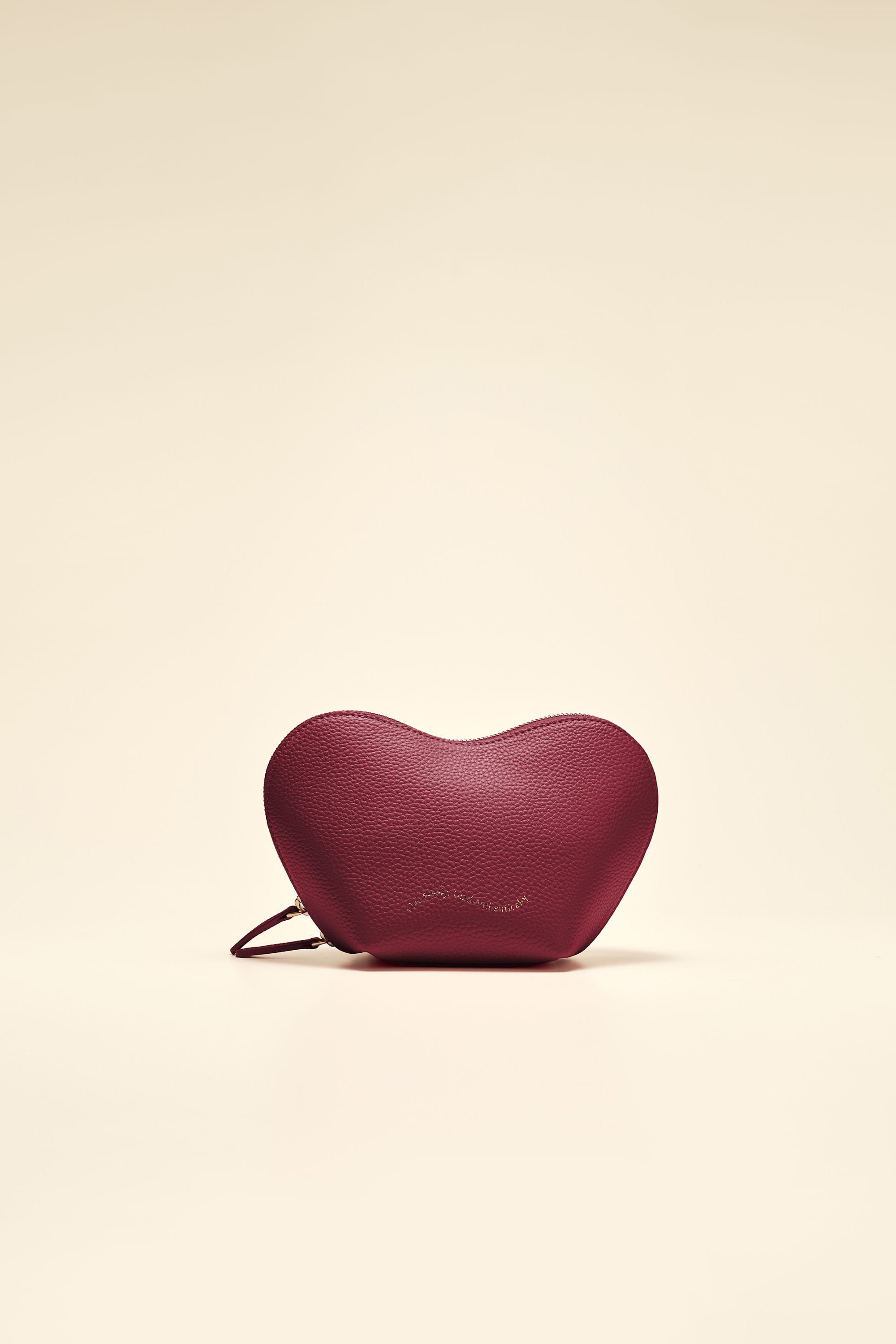 OLEADA NYC Apparel and Accessories > Women > Small Leather Goods > Leather Case Le Coeur Pouch (Regular)