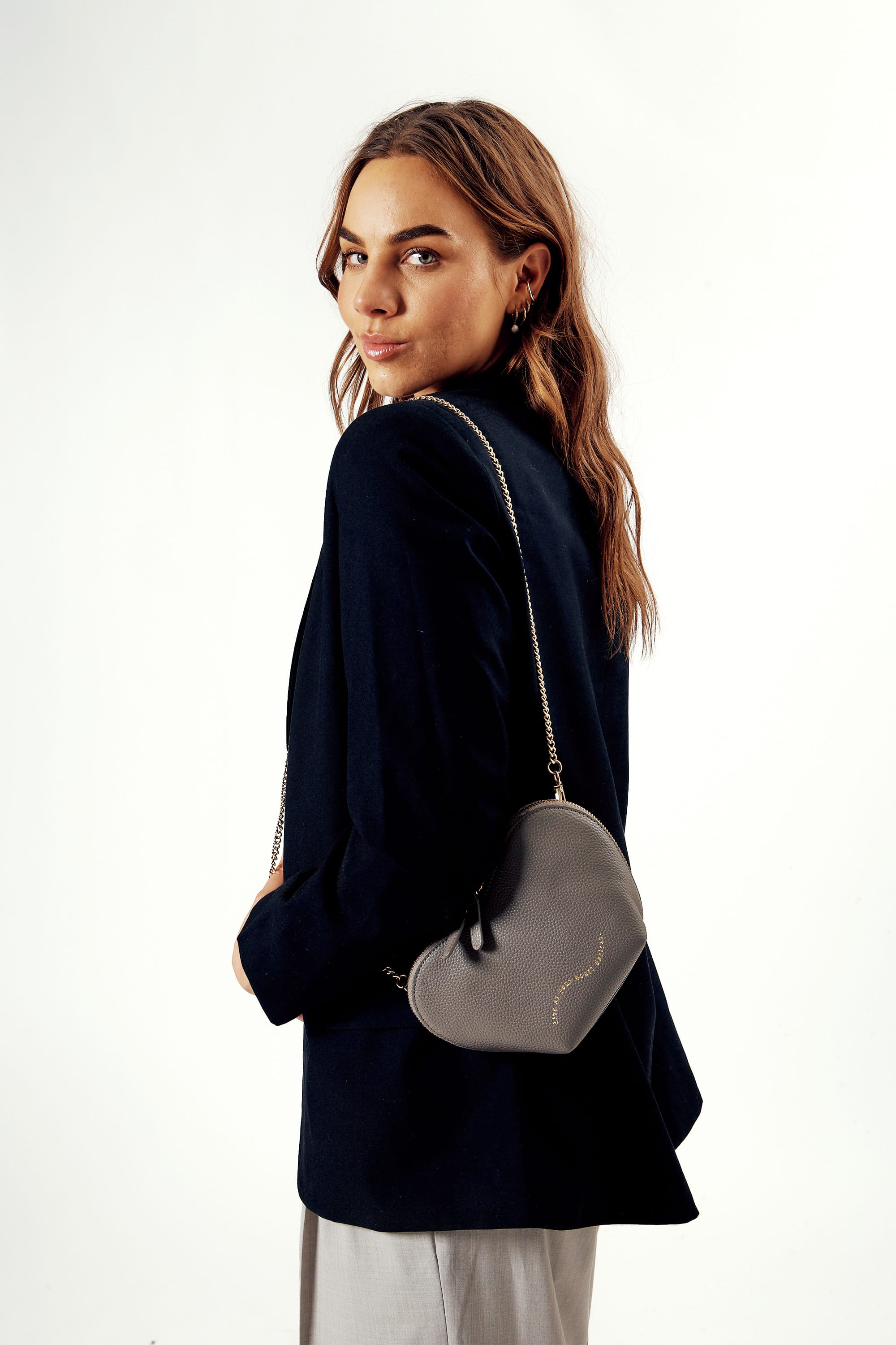 OLEADA NYC Apparel and Accessories > Women > Small Leather Goods > Leather Case Le Coeur Pouch (Regular)