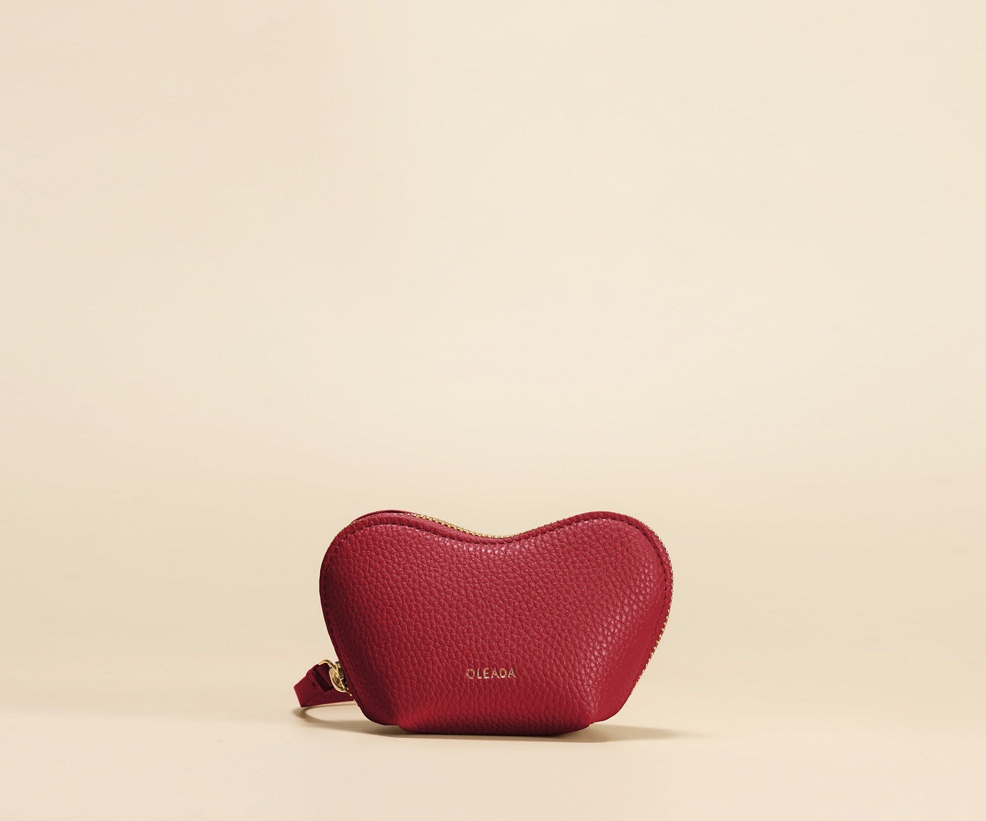 OLEADA NYC Apparel and Accessories > Women > Small Leather Goods > Leather Case Mini Le Coeur Pouch