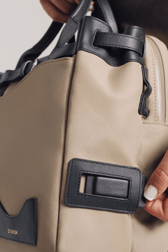 OLEADA NYC Apparel and Accessories > Women > Small Leather Goods > Leather Tab Color_Abu Dhabi AnyPortfolio Personalization