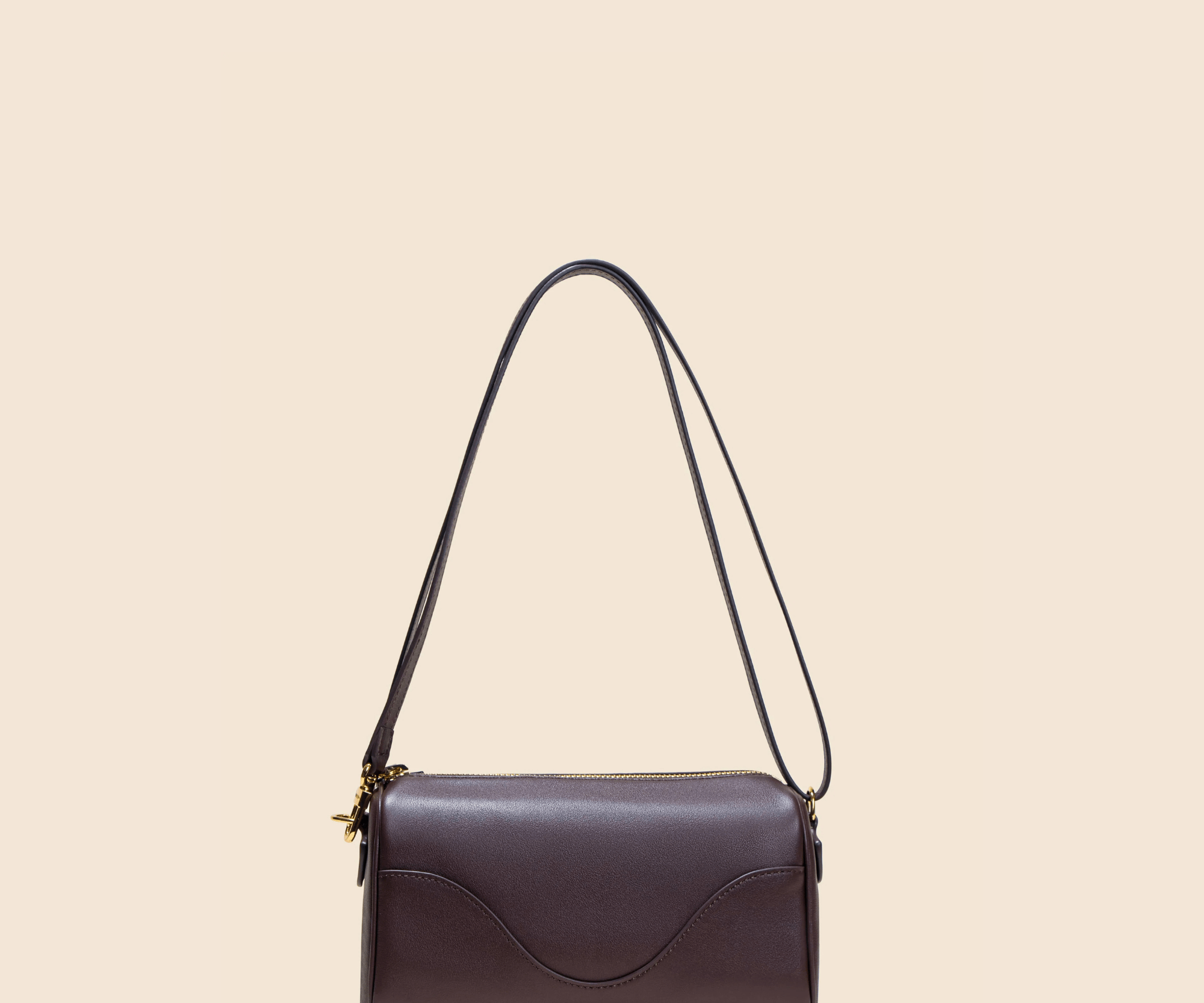 OLEADA NYC Apparel and Accessories > Women > Work Bag > Leather Handbag > Compact Bag > Shoulder Bag Color_Chocolate Marina Box