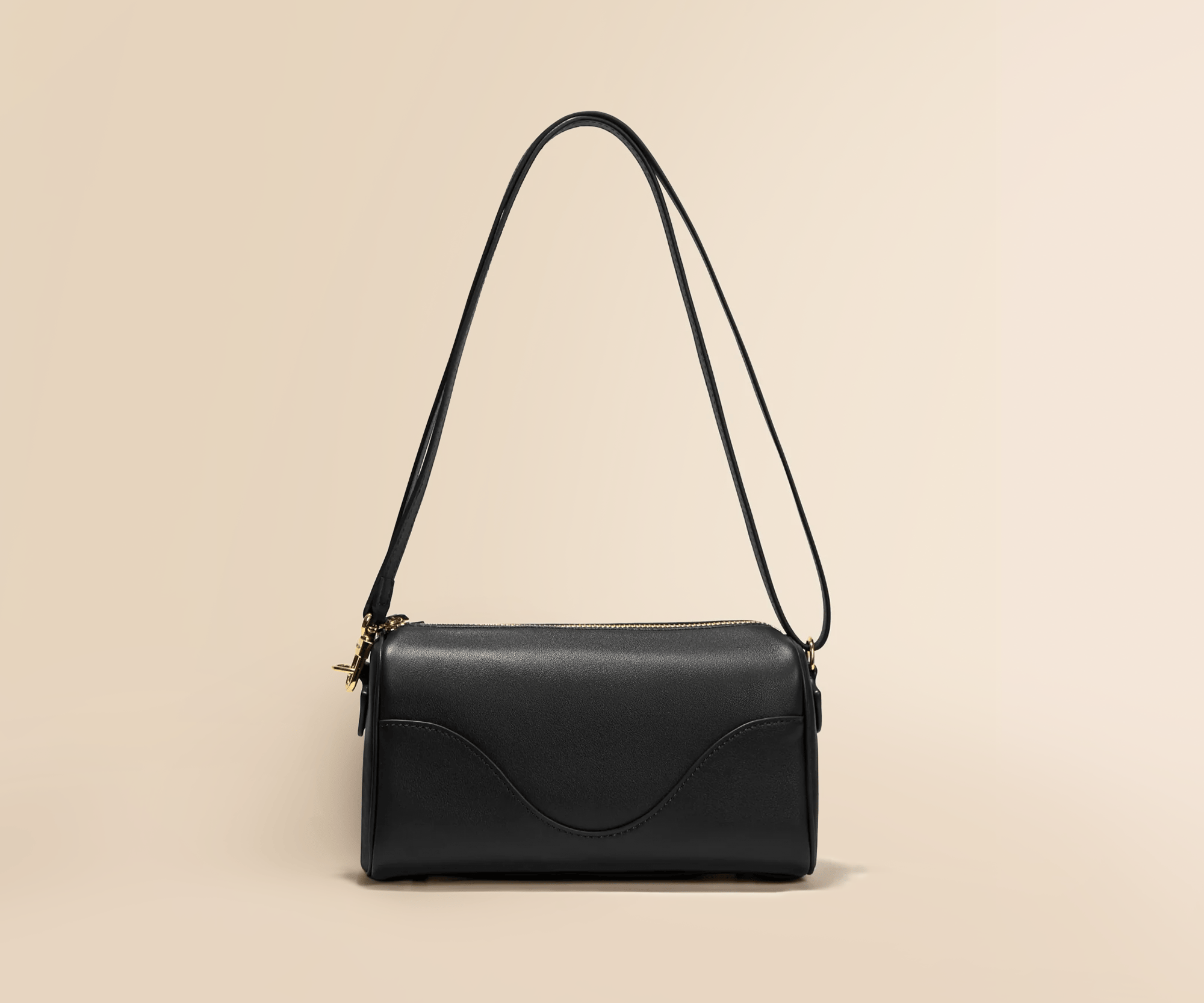 OLEADA NYC Apparel and Accessories > Women > Work Bag > Leather Handbag > Compact Bag > Shoulder Bag Color_Onyx Marina Box