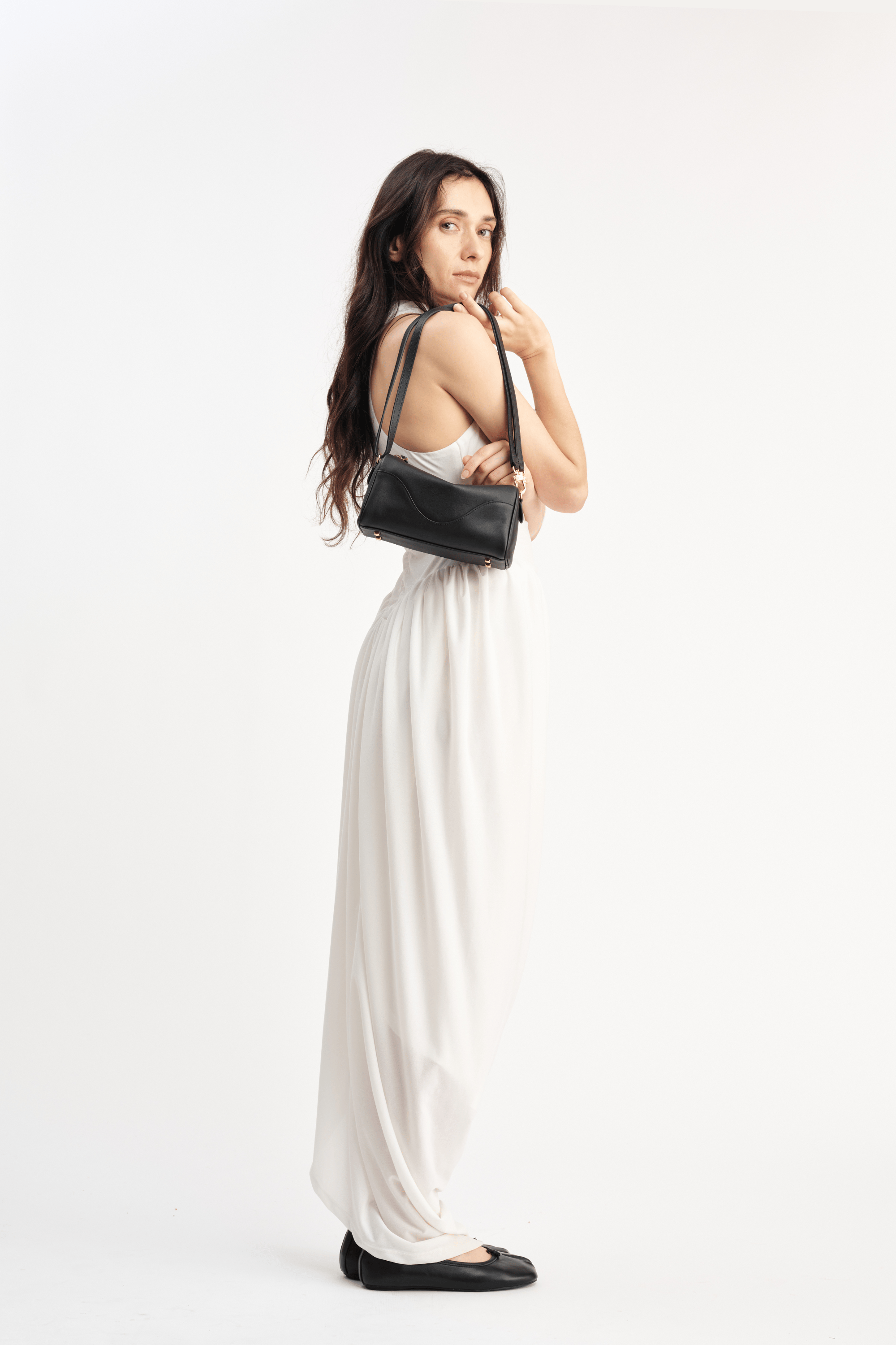 OLEADA NYC Apparel and Accessories > Women > Work Bag > Leather Handbag > Compact Bag > Shoulder Bag Marina Box