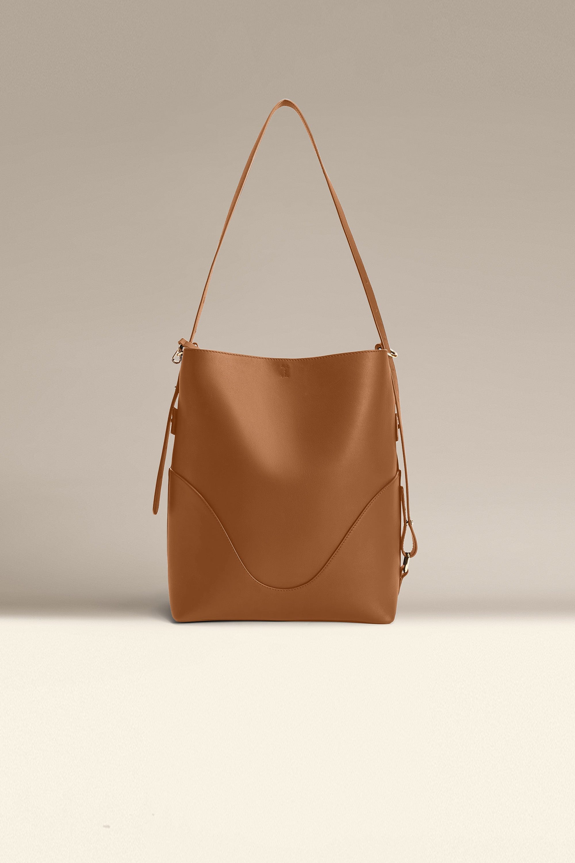 OLEADA NYC Bucket Bag > Leather Tote Bag For Women > Large Capacity Handbag > Convertible To Shoulder Bag > stylish 14 inch laptop bag Color_Cognac Marina Soft Bucket