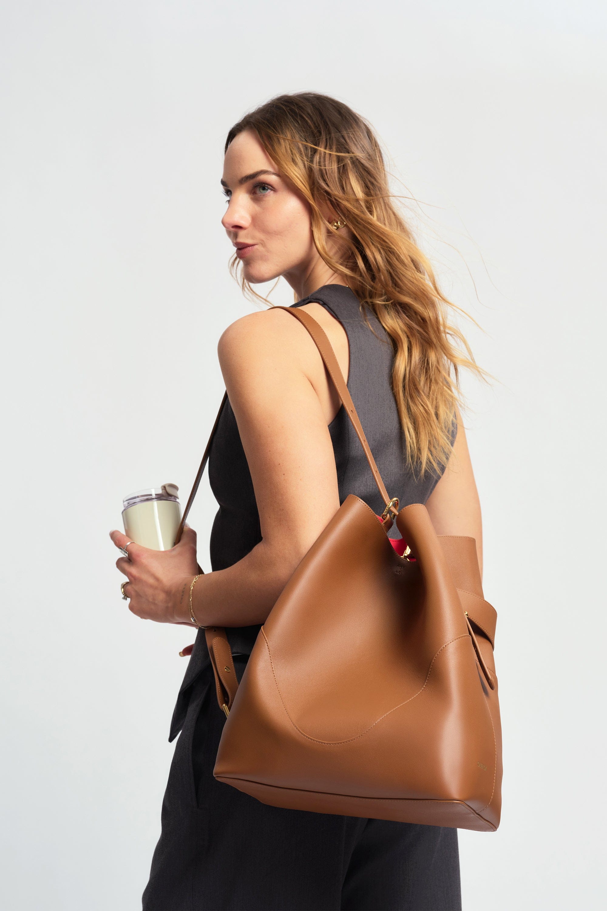 OLEADA NYC Bucket Bag > Leather Tote Bag For Women > Large Capacity Handbag > Convertible To Shoulder Bag > stylish 14 inch laptop bag Marina Soft Bucket