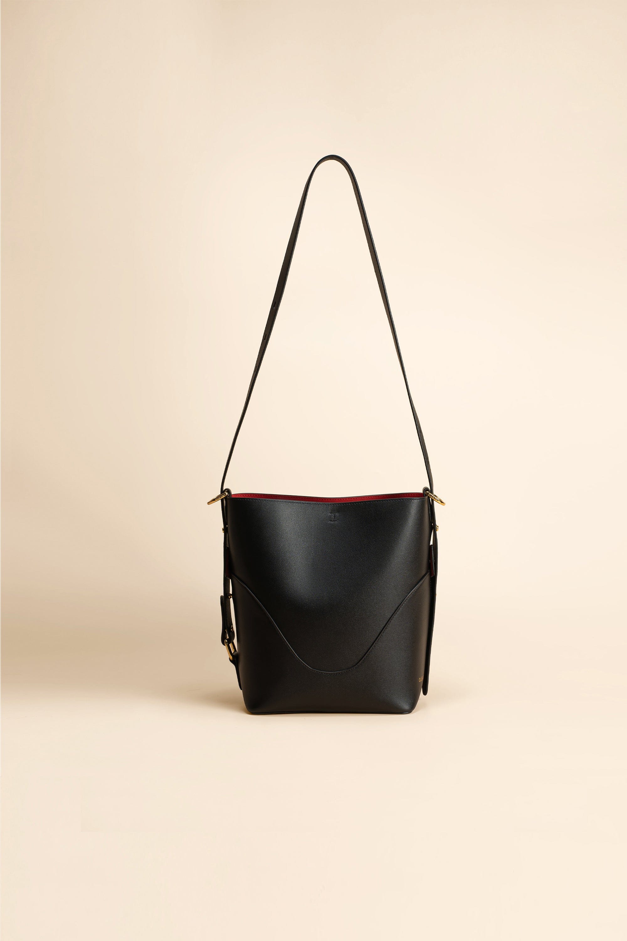 OLEADA NYC Bucket Bag > Leather Tote Bag For Women > Mini Handbag > Convertible To Shoulder Bag > Fits iPad Mini> Color_Onyx Mini Marina Soft Bucket