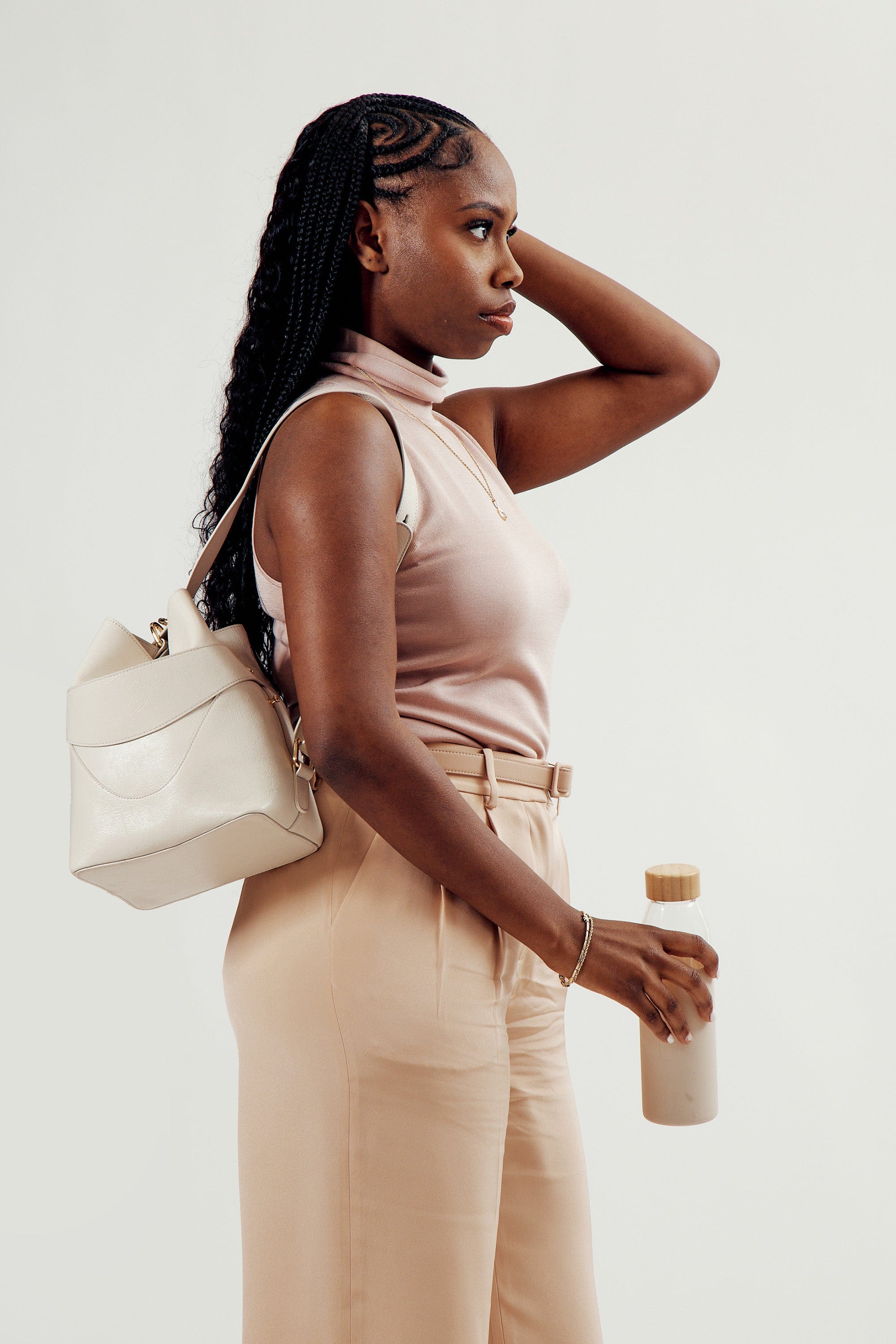 OLEADA NYC Bucket Bag > Leather Tote Bag For Women > Mini Handbag > Convertible To Shoulder Bag > Fits iPad Mini> Mini Marina Soft Bucket