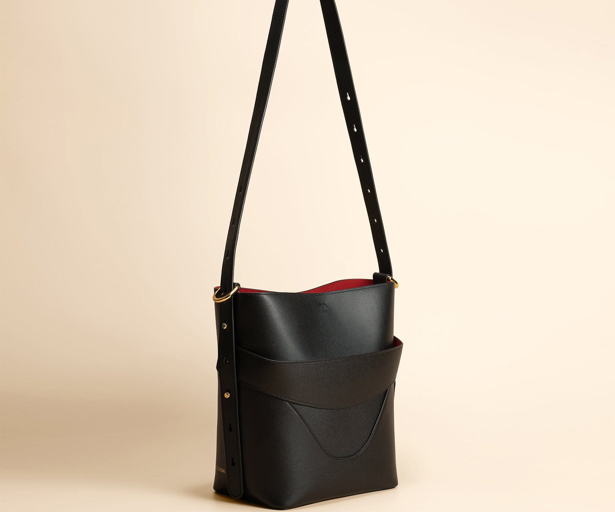 OLEADA NYC Bucket Bag > Leather Tote Bag For Women > Mini Handbag > Convertible To Shoulder Bag > Fits iPad Mini> Mini Marina Soft Bucket
