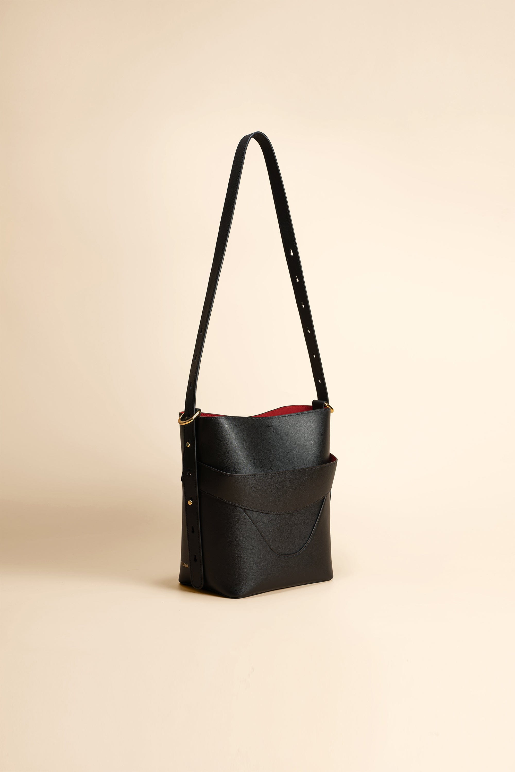 OLEADA NYC Bucket Bag > Leather Tote Bag For Women > Mini Handbag > Convertible To Shoulder Bag > Fits iPad Mini> Mini Marina Soft Bucket