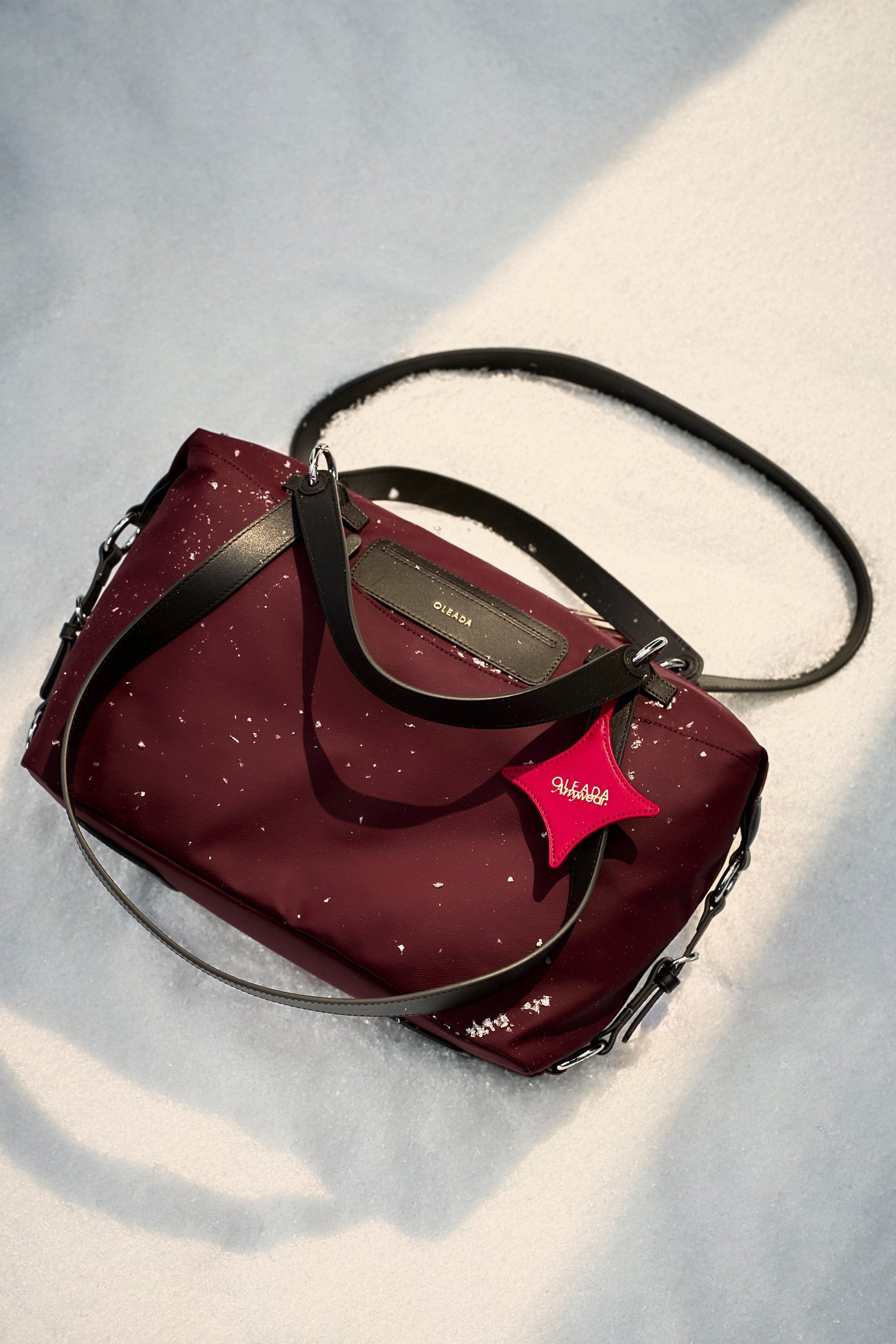 OLEADA NYC convertible travel bags > airport tote bags > overnight bags > water-resistant vegan bags > stylish multi-use bags AnyWear AnyDuffle