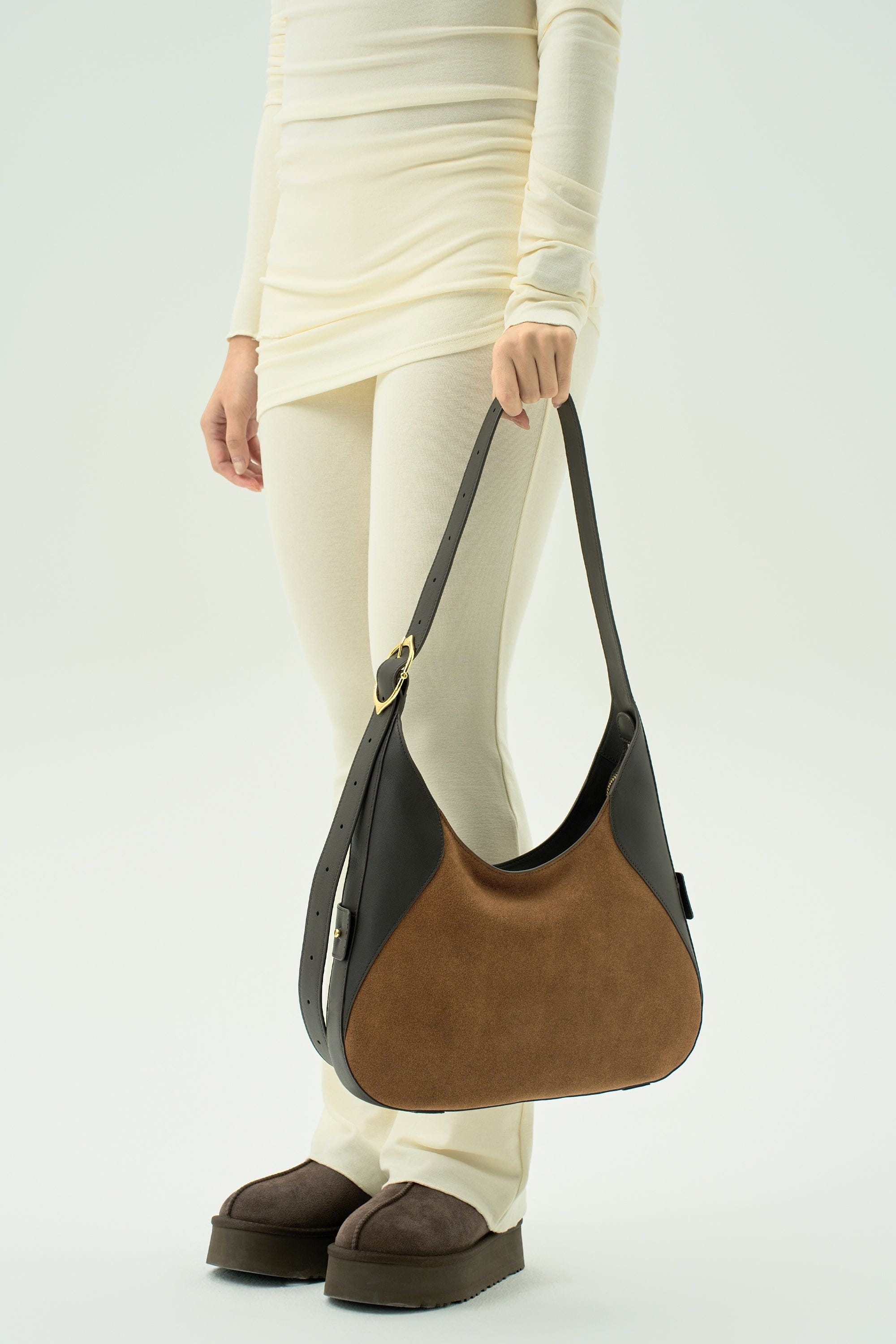 OLEADA NYC Hobo Bag > Leather Hobo Bag For Women > Mini Handbag > Convertible To Shoulder Bag > Fits iPad Pro> Color_Cinnamon Mini Marina Hobo