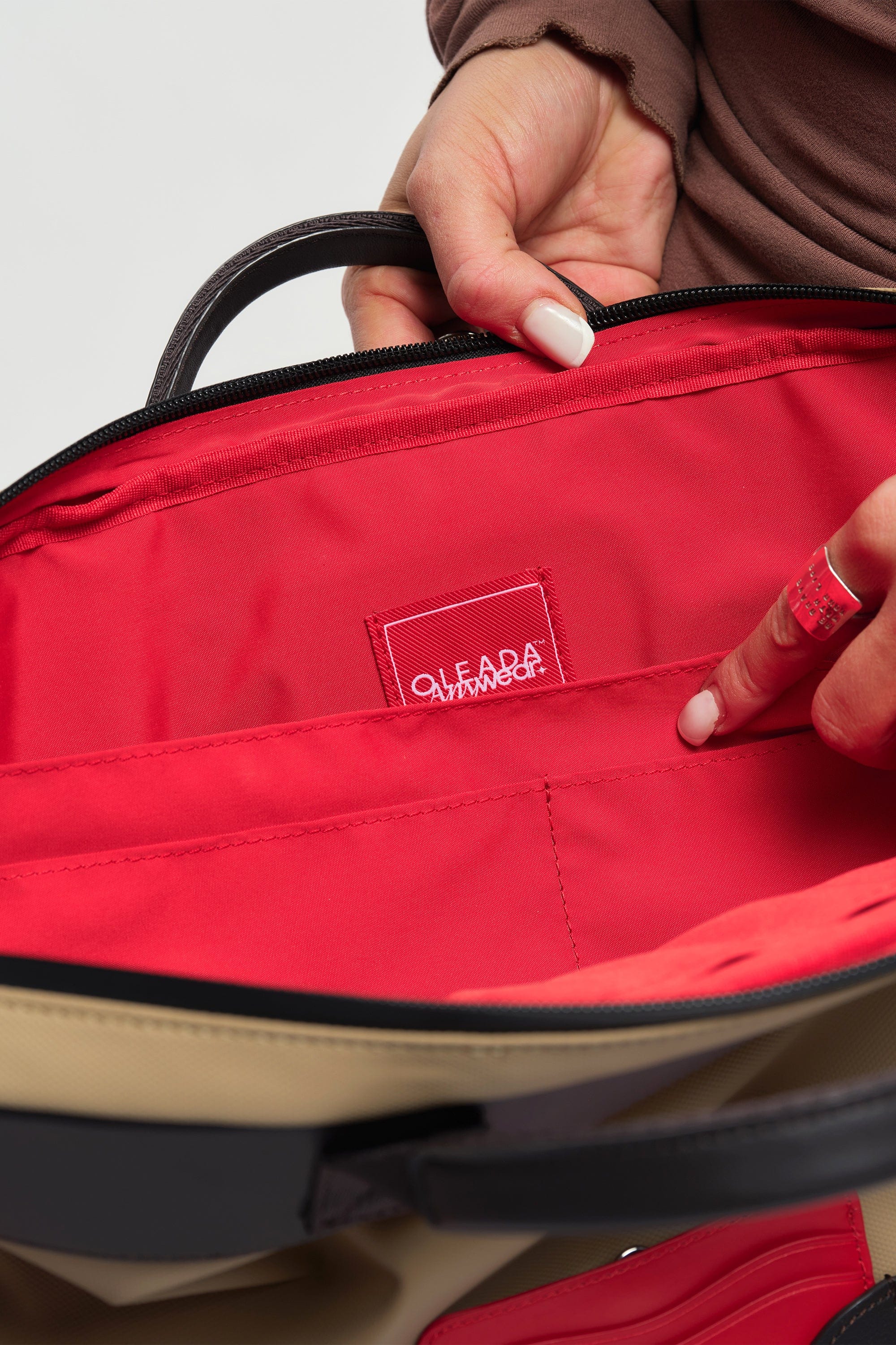 OLEADA NYC Laptop Work Bag > Business Laptop Briefcase > 16 Inch Laptop Bag > Bag With Top Handle > Spacious Compartments Color_Abu Dhabi AnyWear Laptop Brief