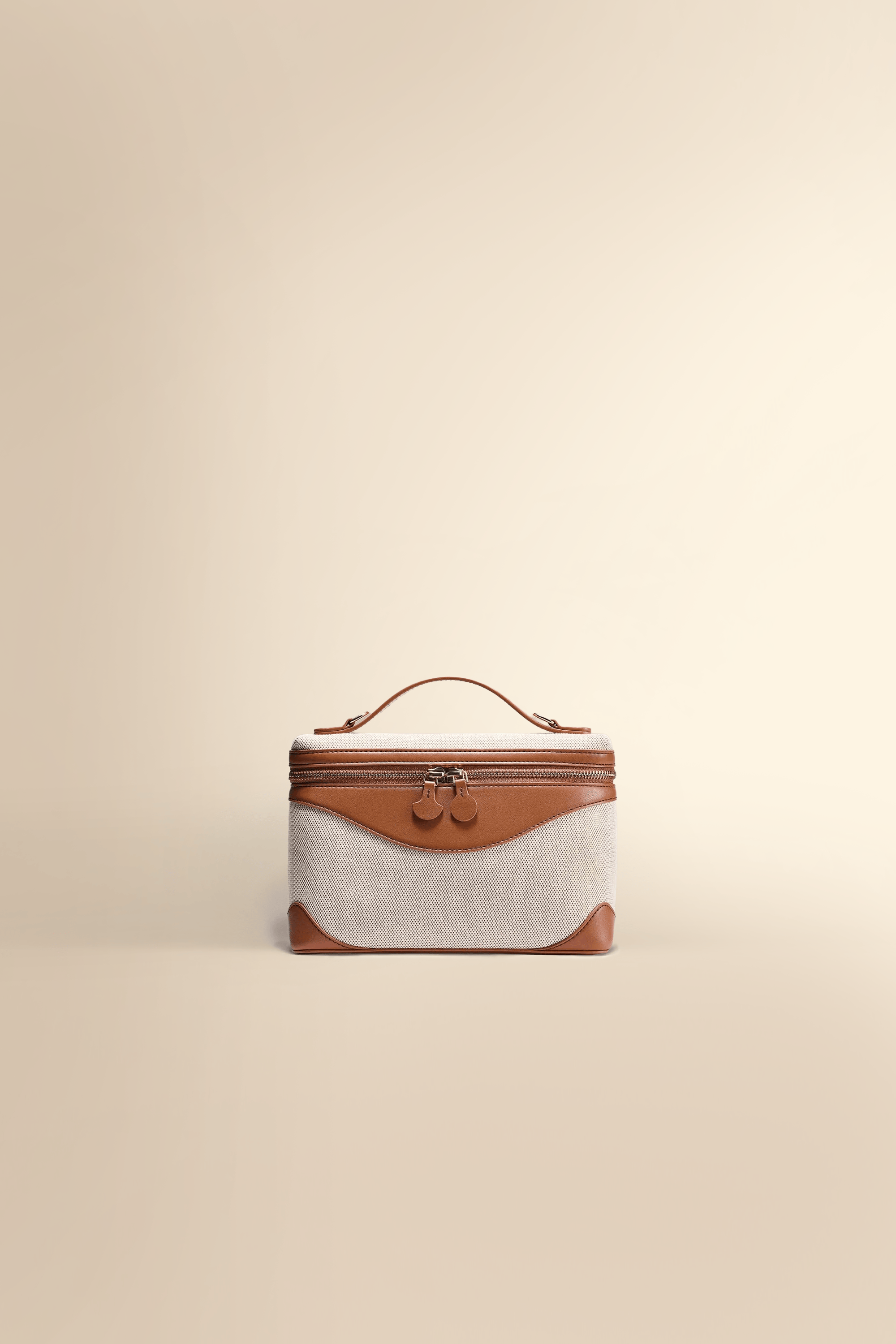OLEADA NYC Leather Handbag > Women Work Bag > Top Handle Bag > Shoulder Bag > Mini Bag Color_Sand Mini Anchor Bag