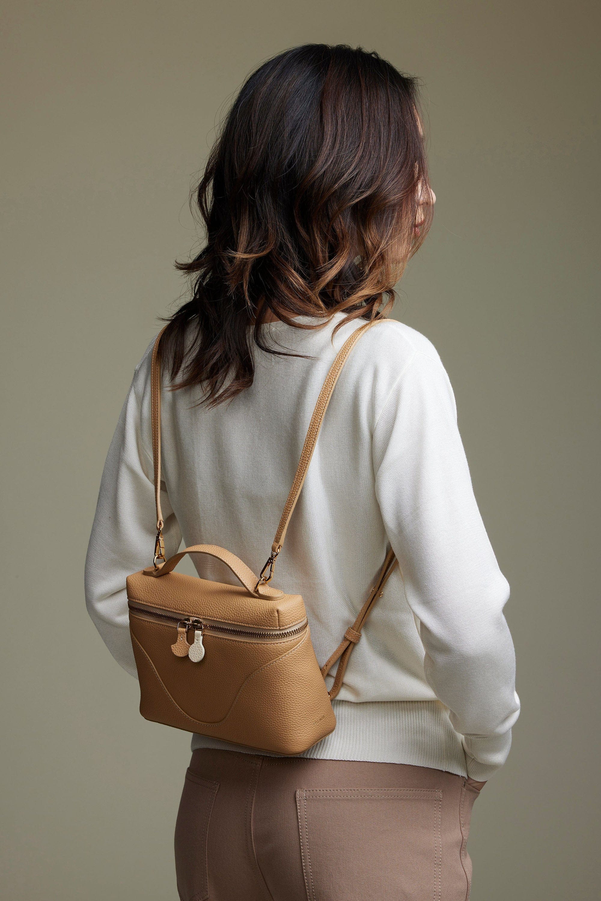 OLEADA NYC Leather Handbag > Women Work Bag > Top Handle Bag > Shoulder Bag > Mini Bag Mini Anchor Bag