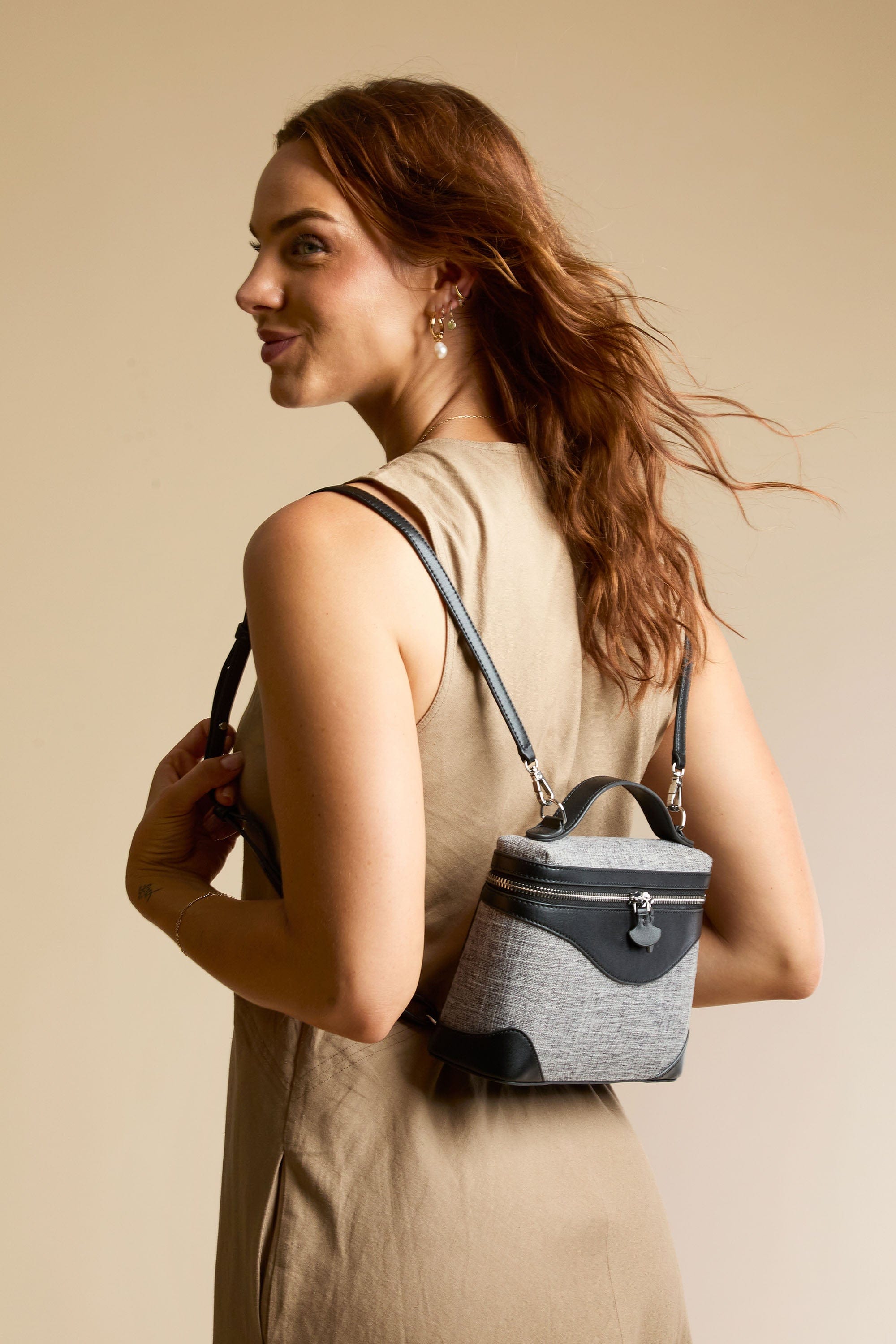 OLEADA NYC Leather Handbag > Women Work Bag > Top Handle Bag > Shoulder Bag > Mini Bag Mini Anchor Bag