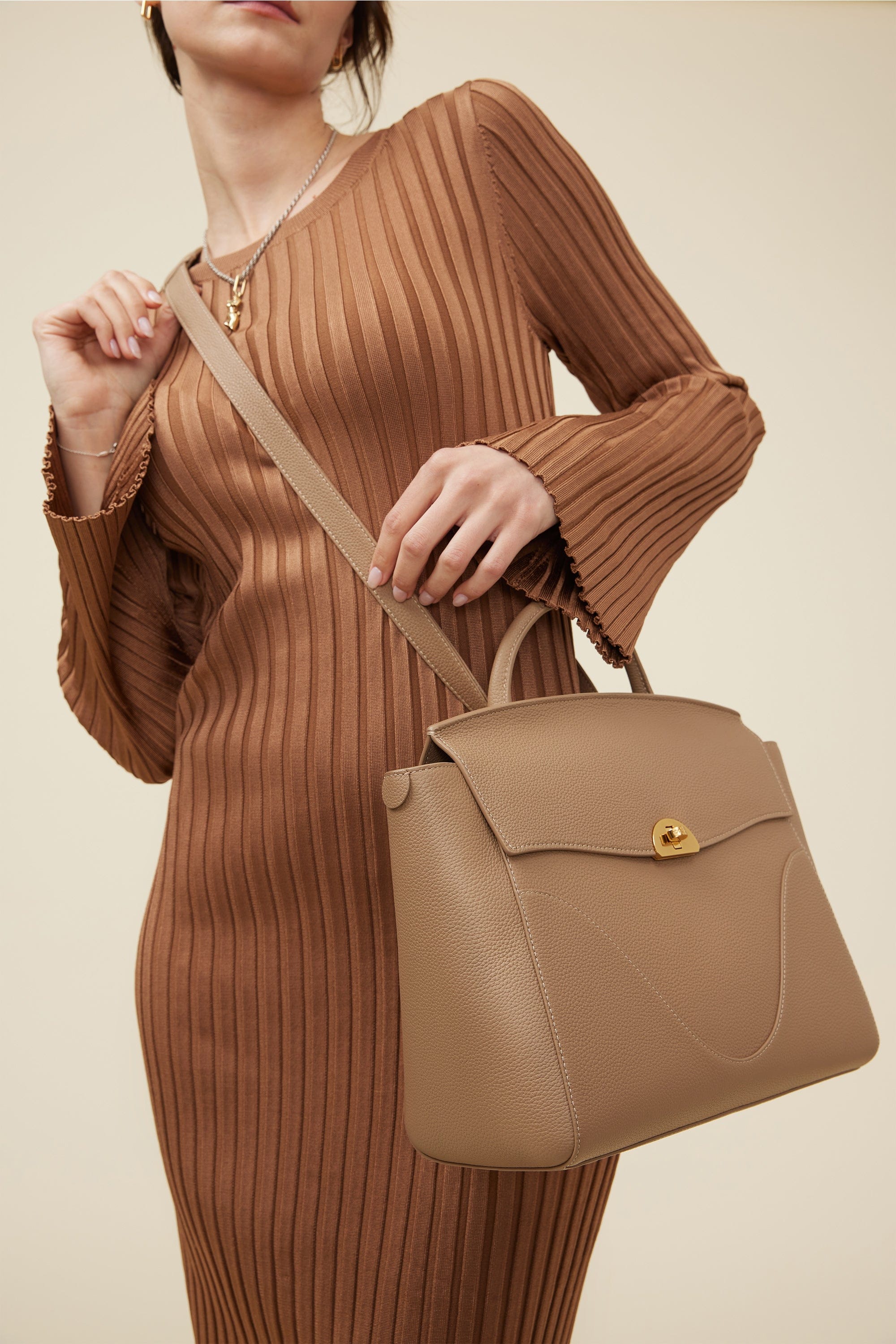 OLEADA NYC Leather Women Work Bag > Convertible To Business Backpack Bag > 13 Inch Laptop Bag > Crossbody Shoulder Bag > Luxury Travel Backpack Wavia Bag