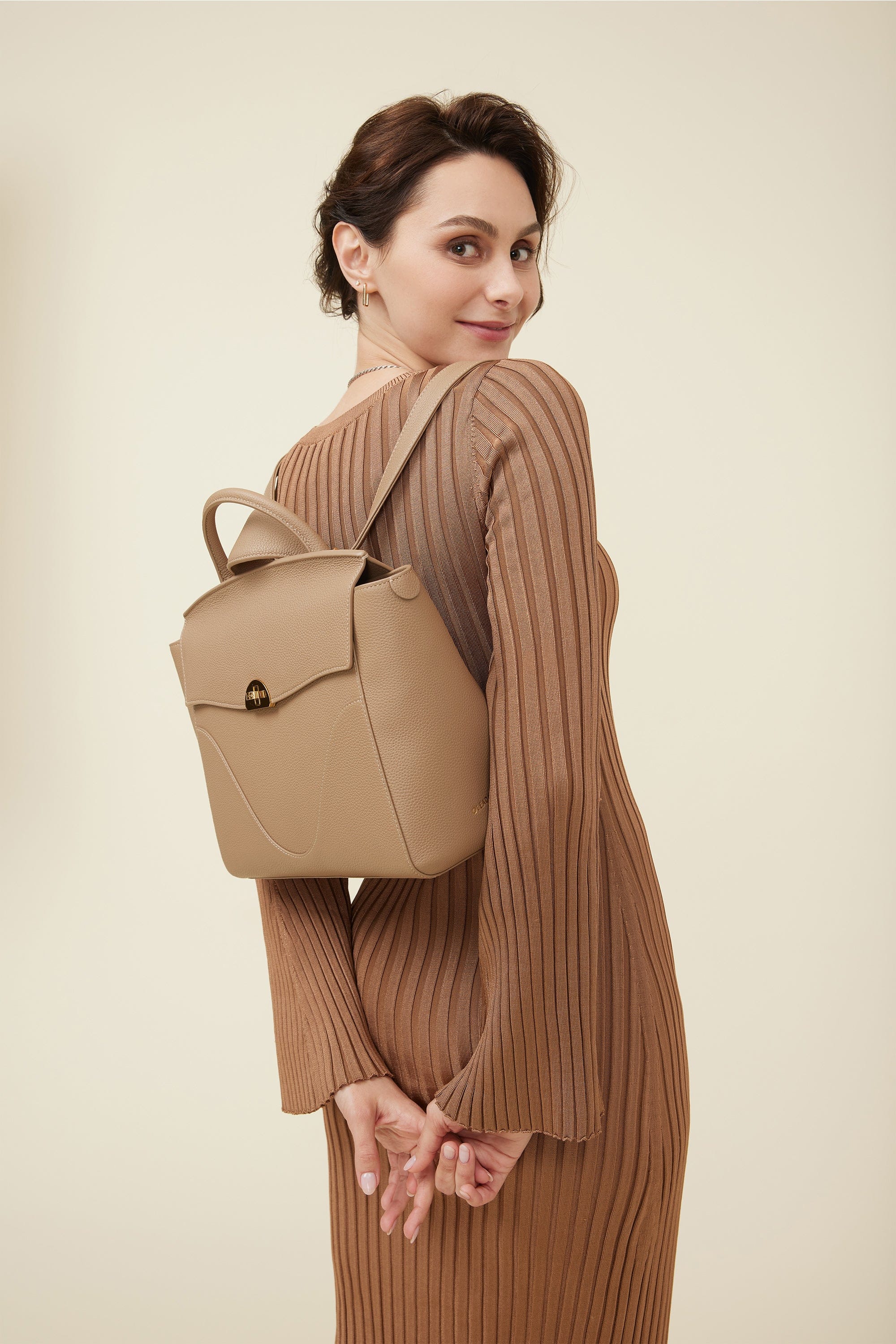 OLEADA NYC Leather Women Work Bag > Convertible To Business Backpack Bag > 13 Inch Laptop Bag > Crossbody Shoulder Bag > Luxury Travel Backpack Wavia Bag