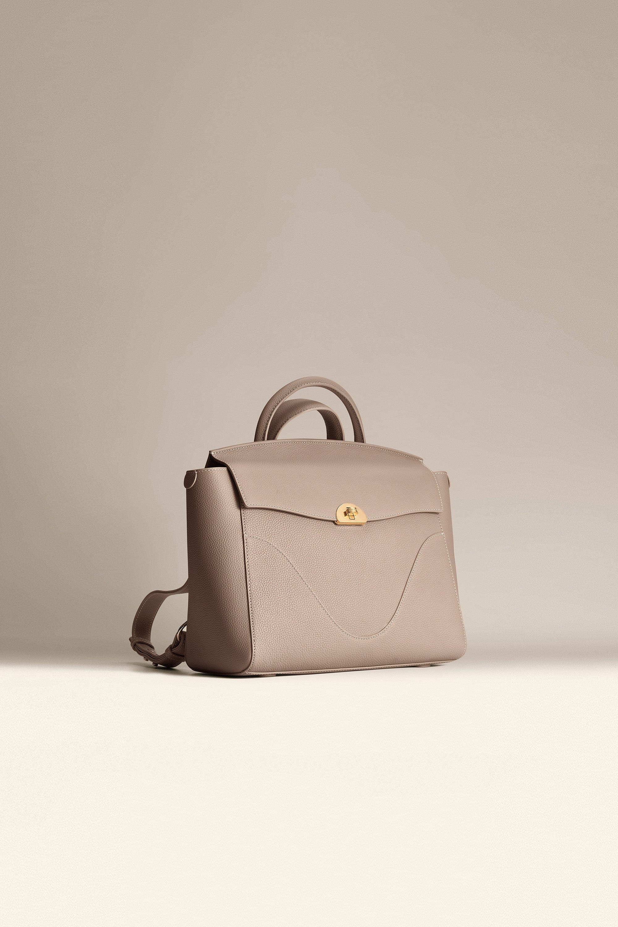 OLEADA NYC Leather Women Work Bag > Convertible To Business Backpack Bag > 13 Inch Laptop Bag > Crossbody Shoulder Bag > Luxury Travel Backpack Wavia Bag