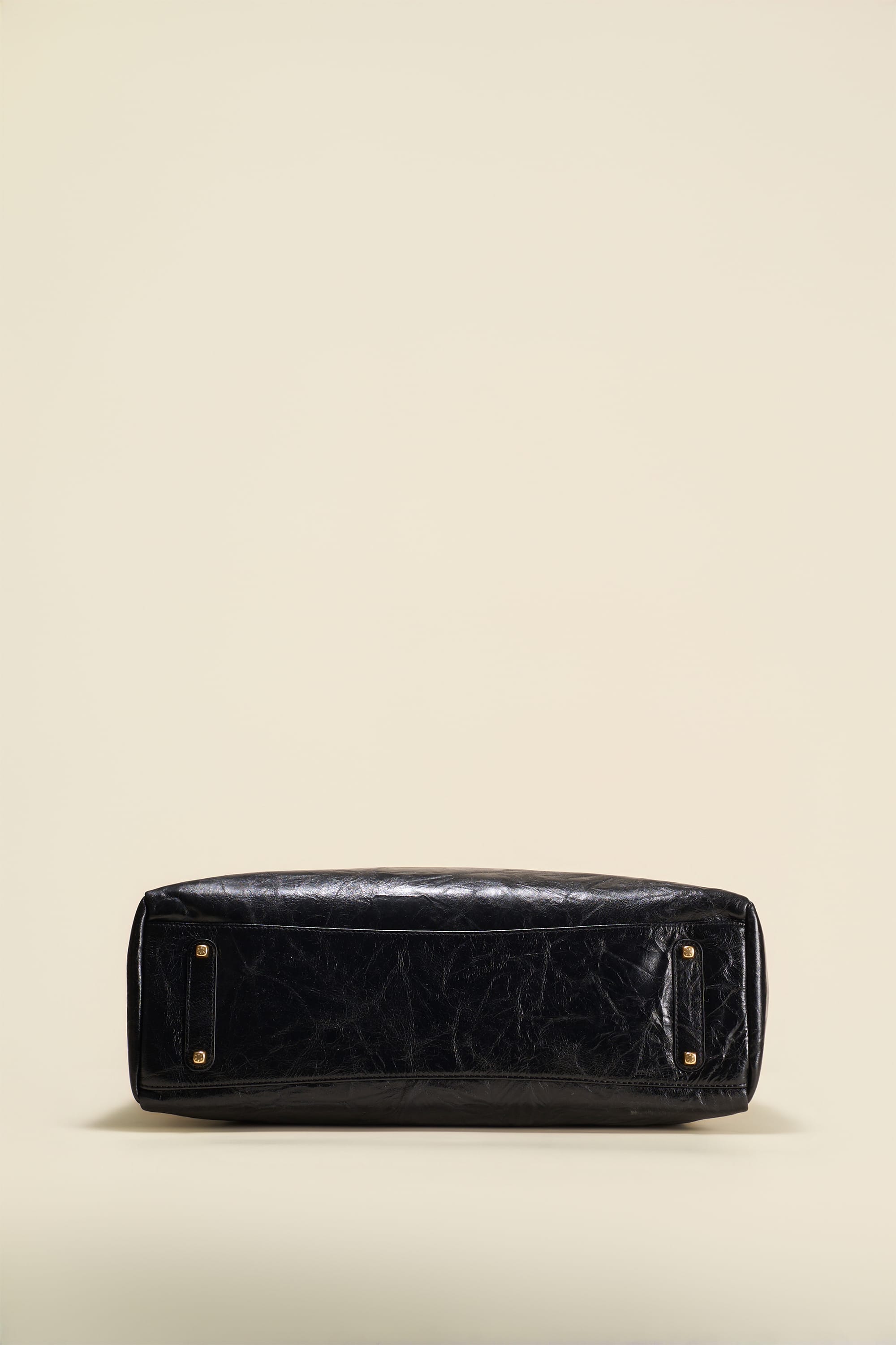 OLEADA NYC Mini Hobo Bag > Women Leather Bag For All Occasions > multiple interior and exterior pockets with a laptop compartment > 13 inch laptop bag > convertible to shoulder bag Reverie Hobo