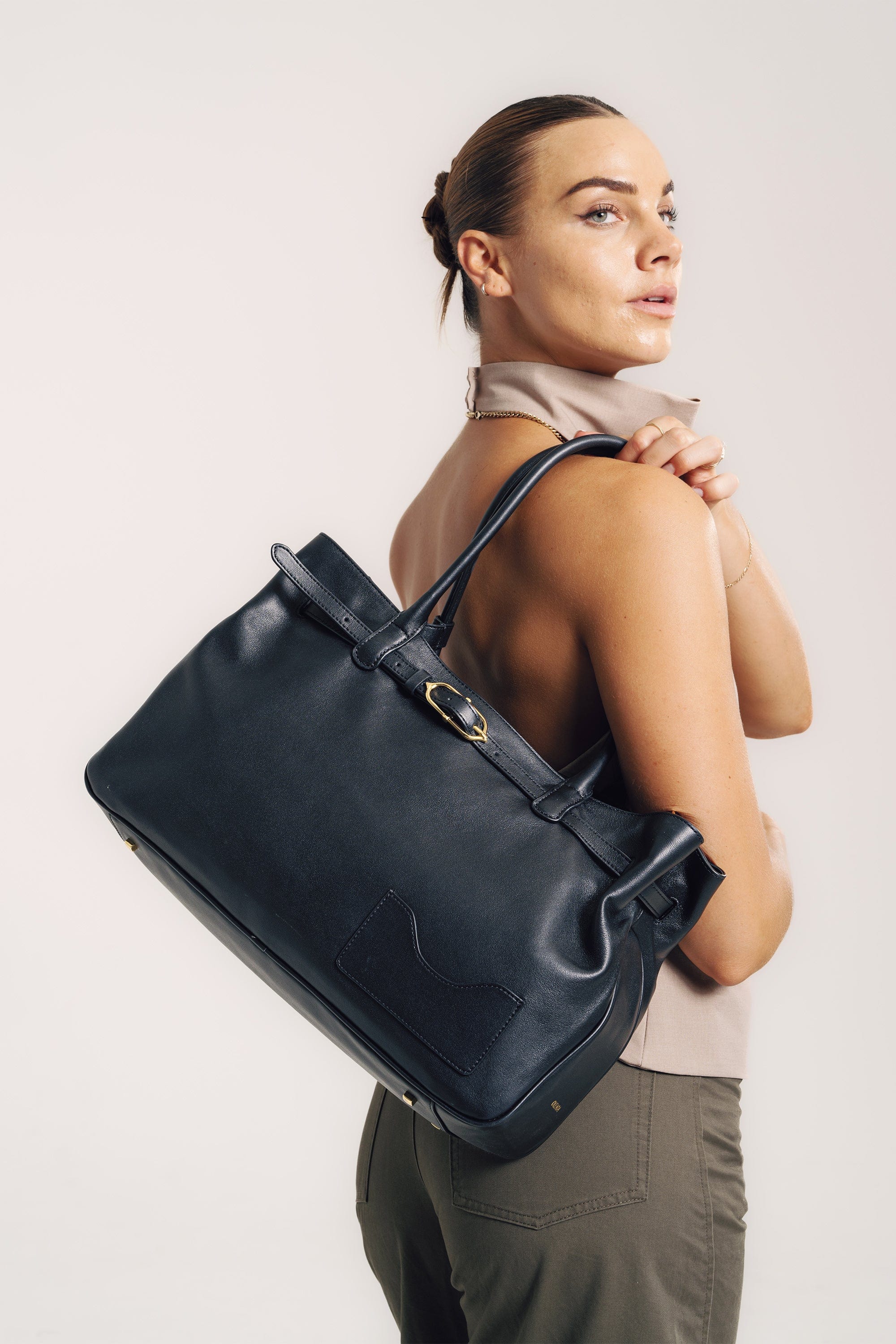 OLEADA NYC Tote Bag > Leather Tote Bag For Women > Mini Handbag > Convertible To Shoulder Bag > Fits 14" laptop> Marina Tote