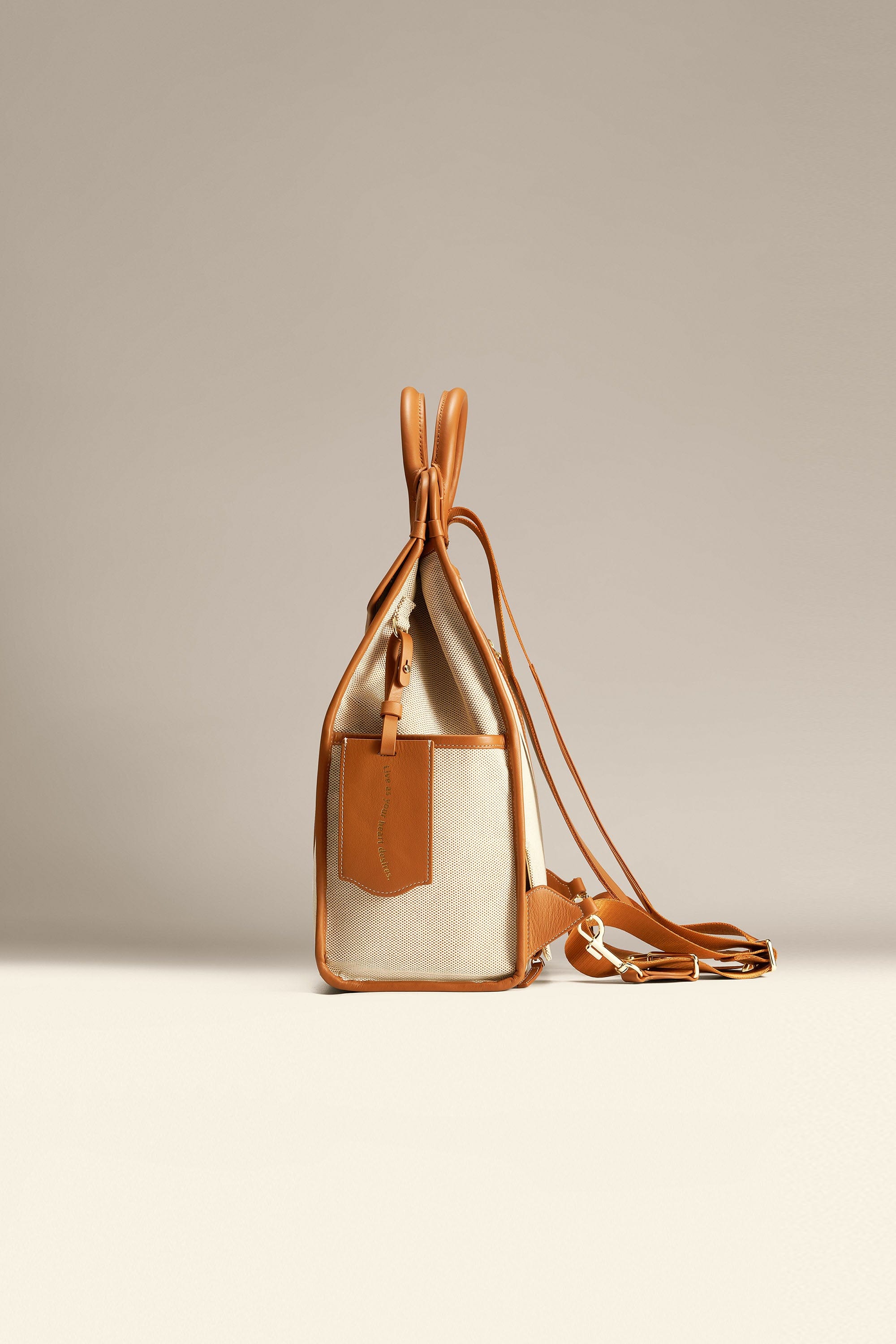 Coast Backpack Shop Coast Backpack - OLEADA: Leather Laptop Backpack for Work and ...