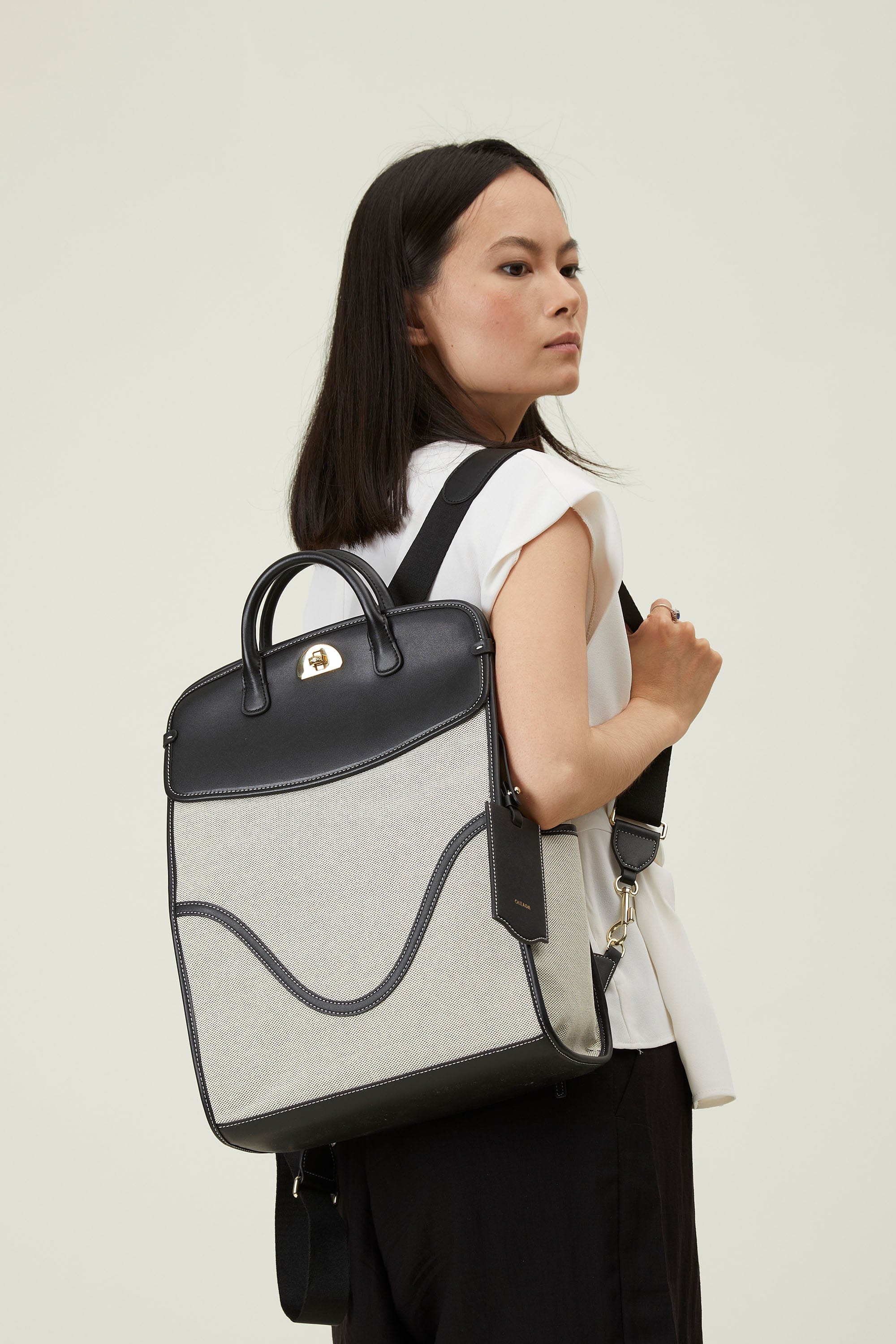 OLEADA NYC Women Work Bag > Leather Bag > Business Travel Backpack > Fits Up To 14'' Laptops Coast Backpack