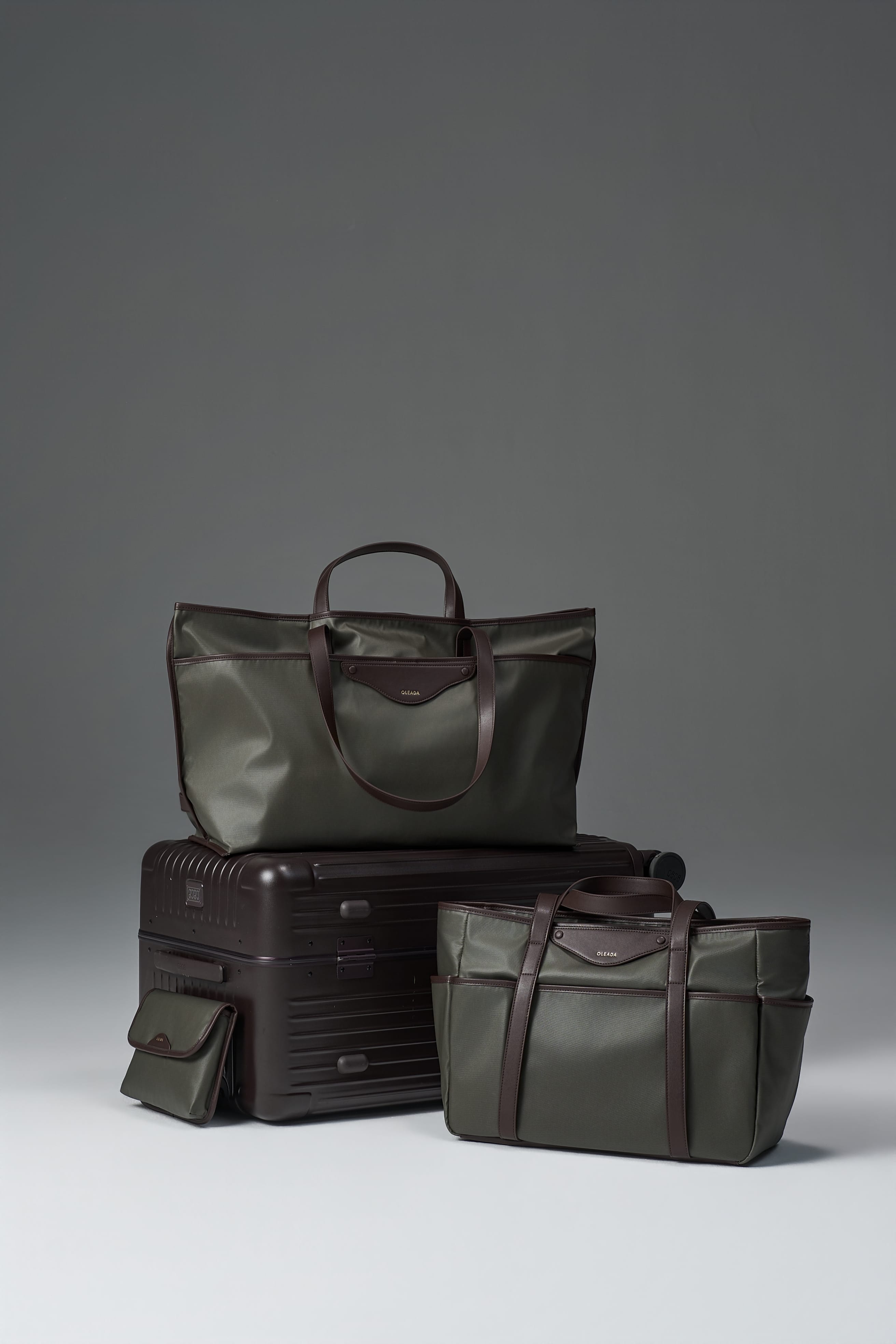 OLEADA NYC Women Work Bag > Leather Bag > Business Travel Beach Bags> Fits Up To 16'' Laptops Coast Beach Tote