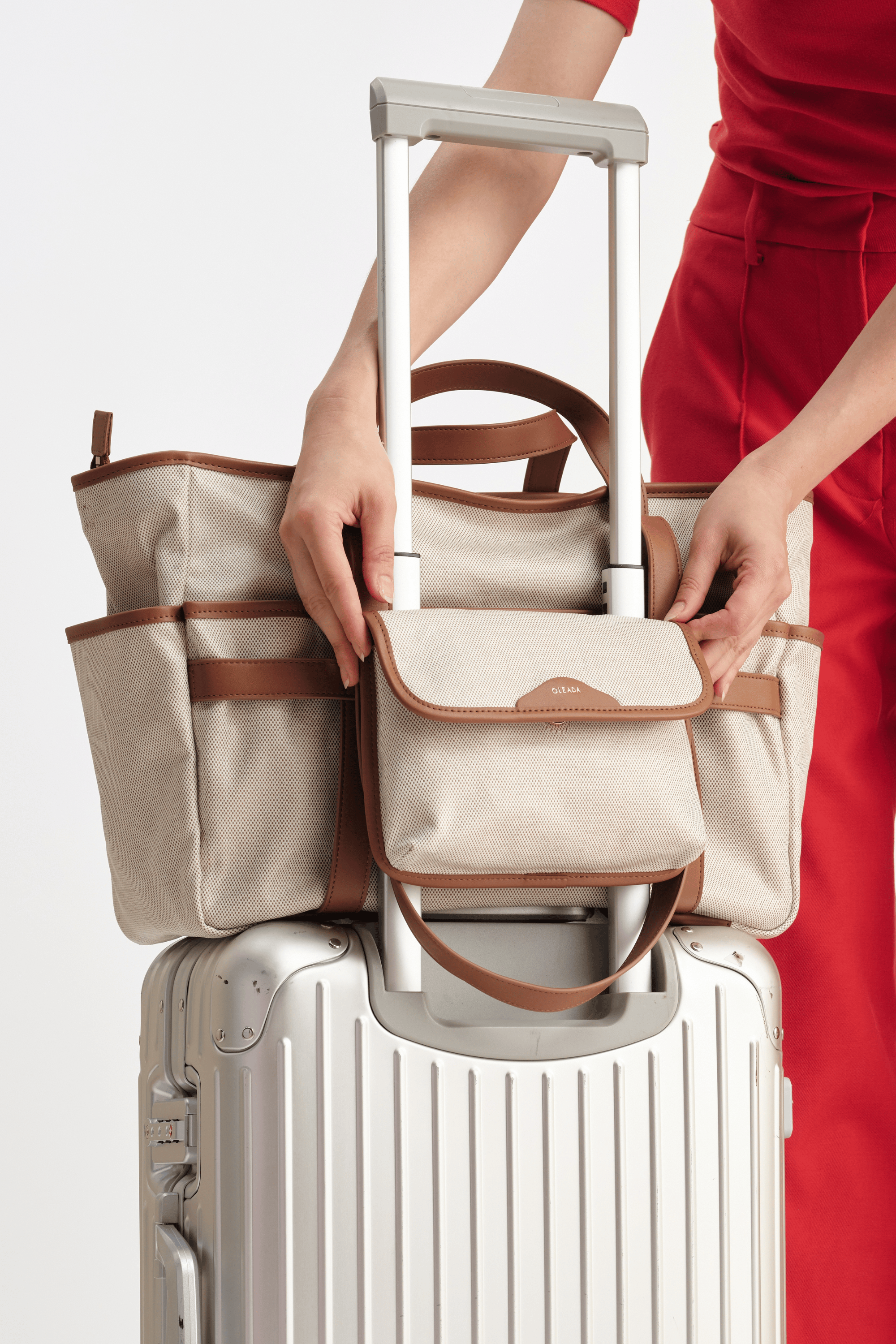 OLEADA NYC Women Work Bag > Leather Bag > Business Travel Beach Bags> Fits Up To 16'' Laptops Coast City Tote