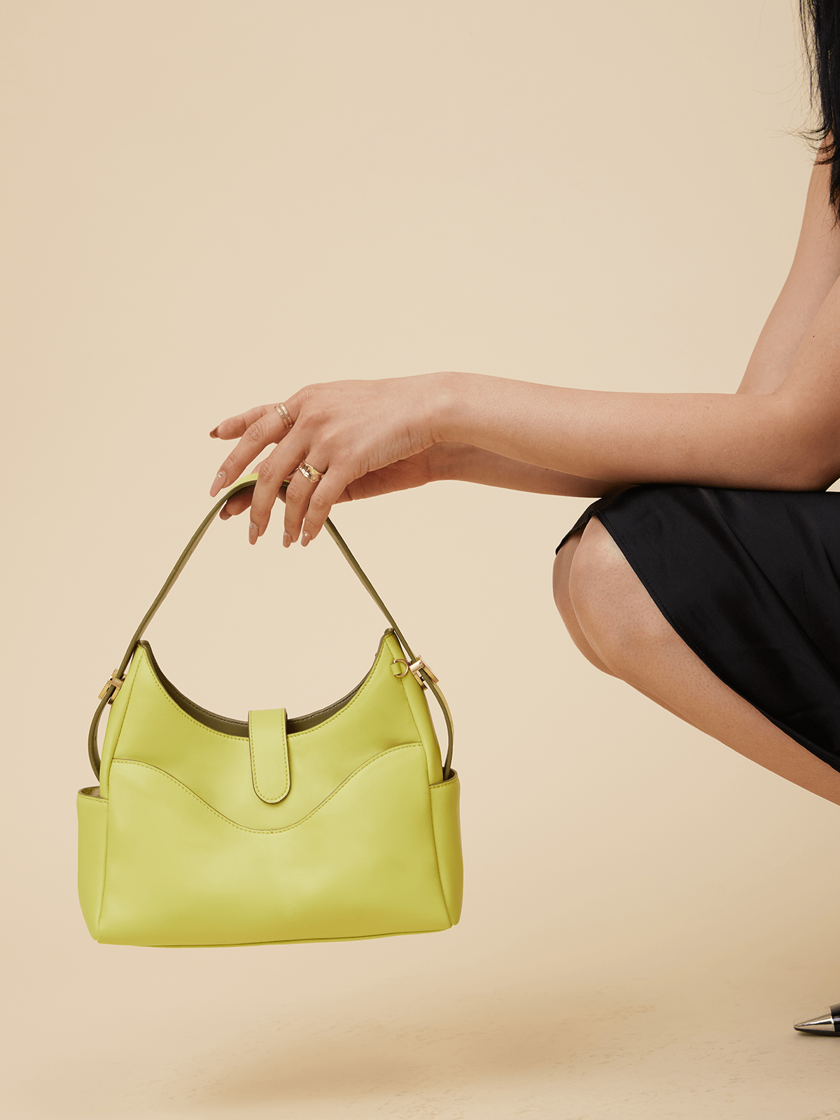 Lightweight hobo discount bag